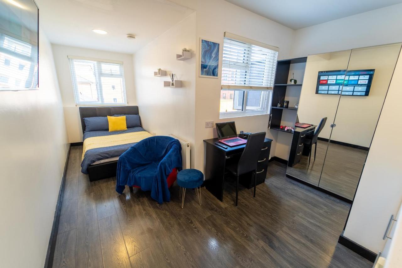 Staysa Equipped Studios Near Qe And Uob In Guesthouse Close To The City! Бирмингам Стая снимка