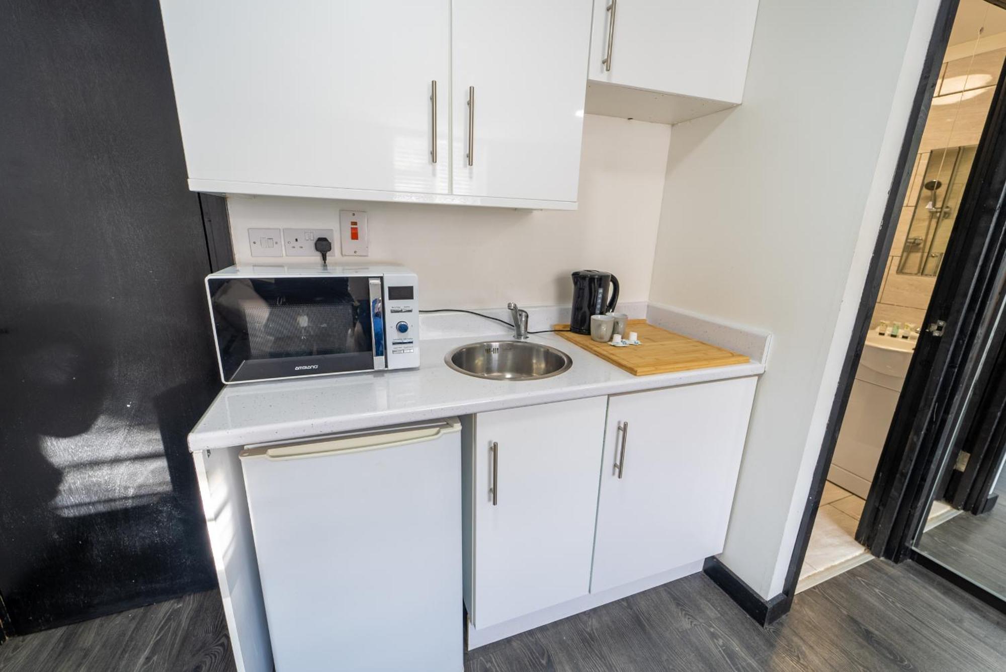 Staysa Equipped Studios Near Qe And Uob In Guesthouse Close To The City! Бирмингам Стая снимка